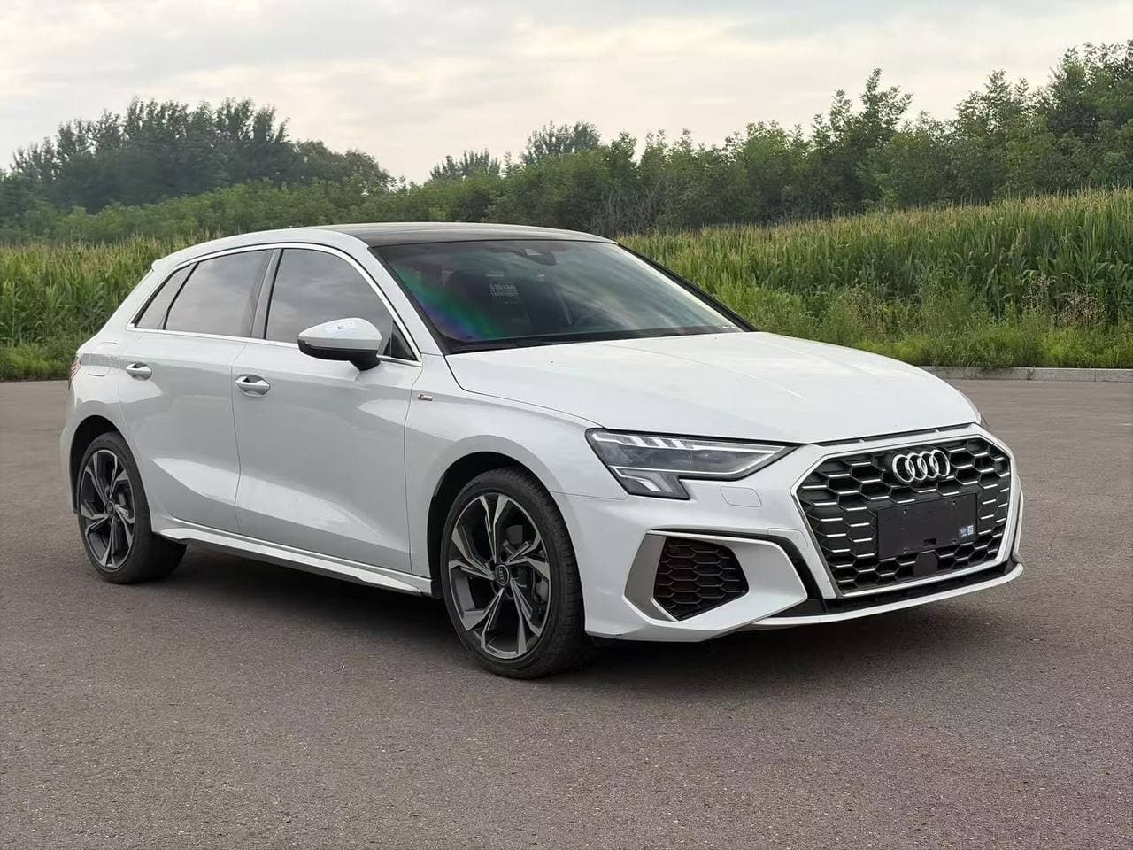 Audi A3 Sportback 35 TFSI 2023 — изображение 2