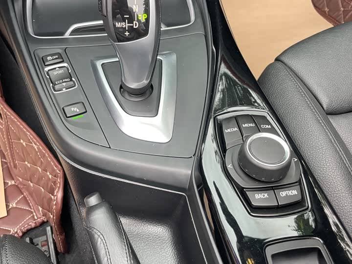 BMW 220i Cabrio 2018 — изображение 9
