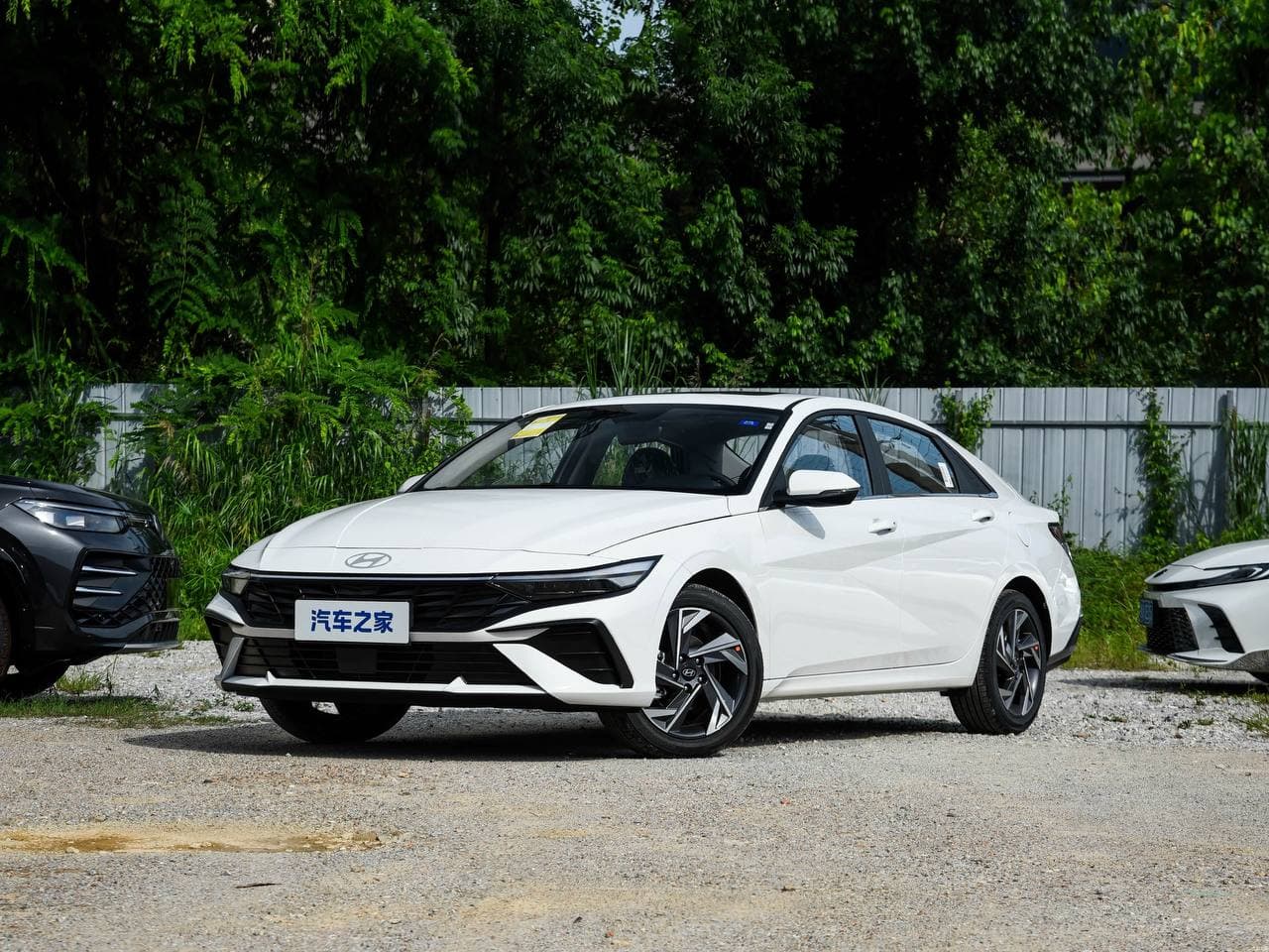 Hyundai Elantra 2026 — изображение 2