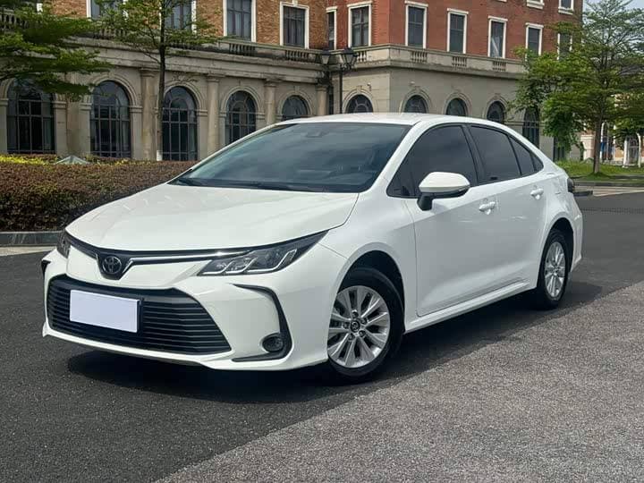 Toyota Corolla 1.2T Pioneer PLUS 2022 — изображение 2