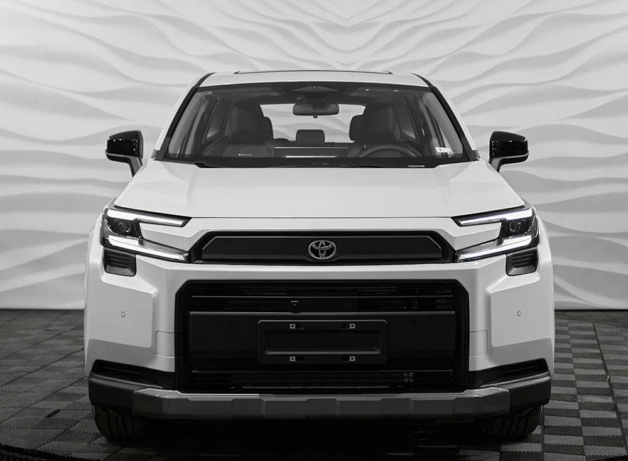 Toyota RAV4 2026 — изображение 1