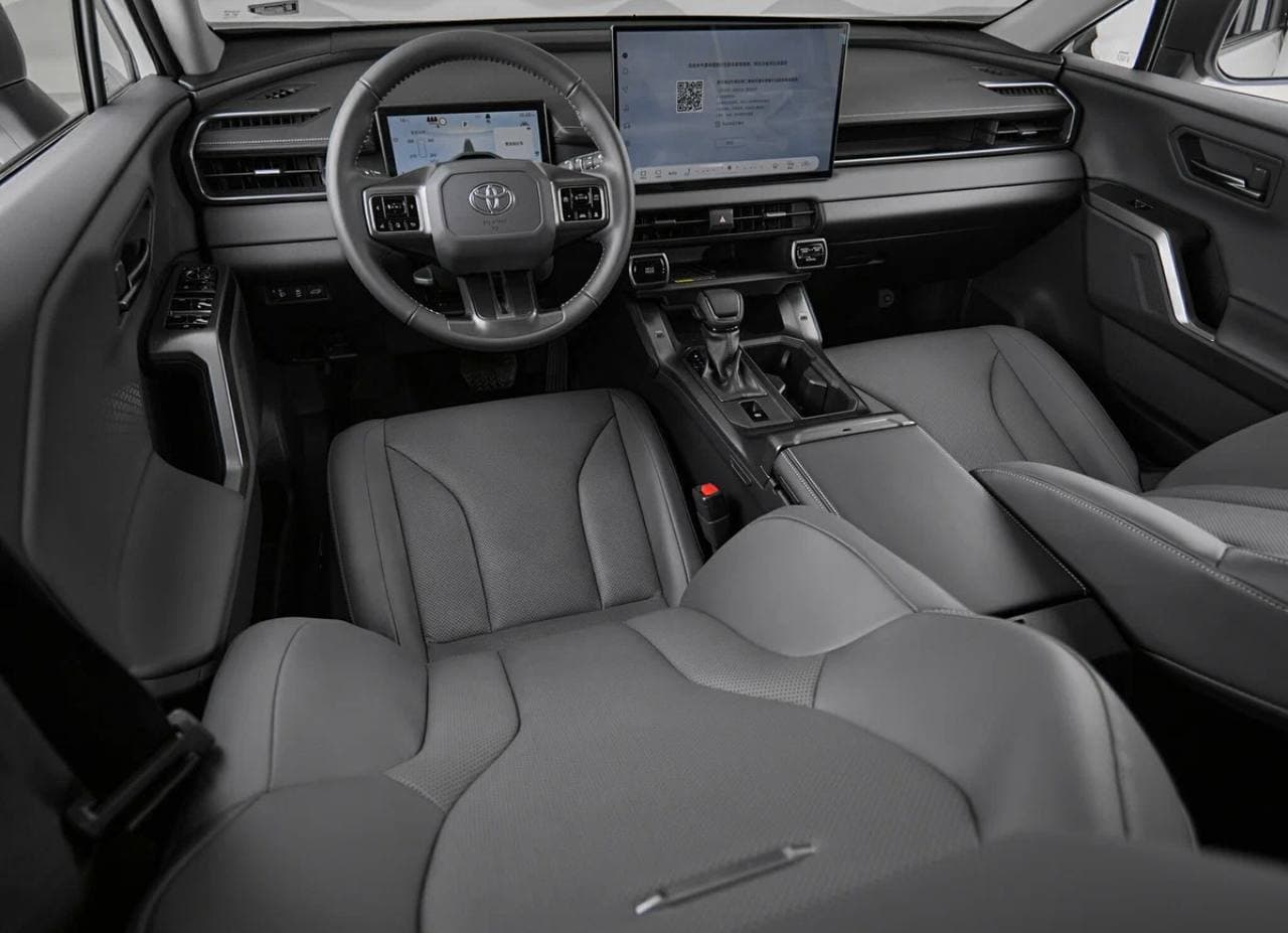Toyota RAV4 2026 — изображение 7