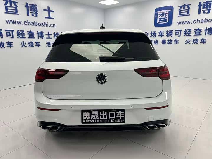 Volkswagen Golf R-Line Lite 2023 — изображение 3